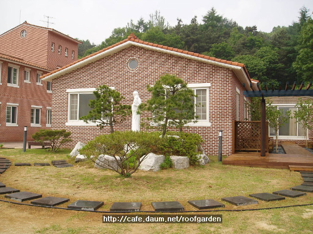 다비타의집 전경.jpg
